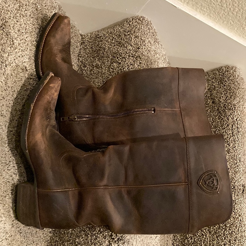 Ariat dress cowgirl boots size 9B